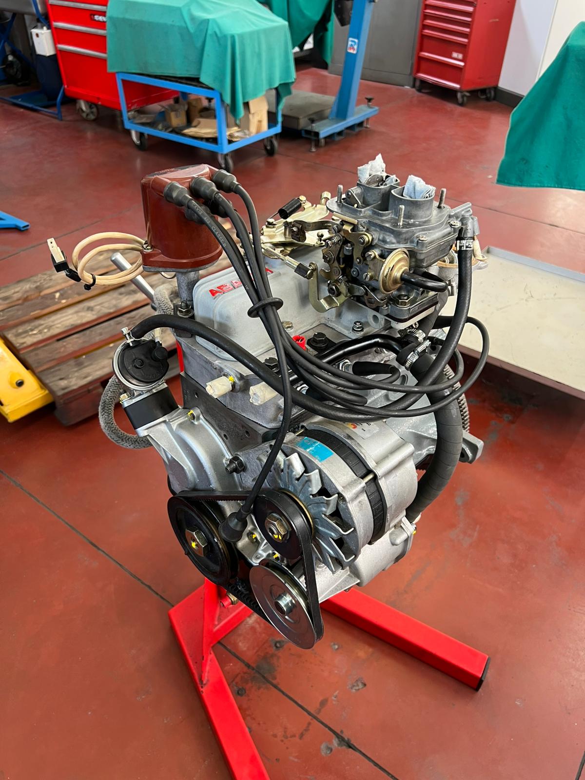 Motore A112 Abarth: aumento della potenza attraverso l’ottimizzazione della linea aspirazione motore.